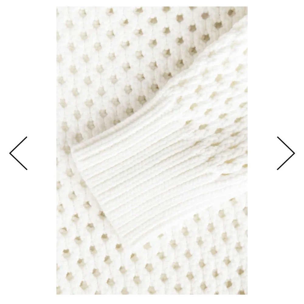 Micheal Micheal Kors White Mesh-Like Sweater, Size Small - Picture 6 of 16
